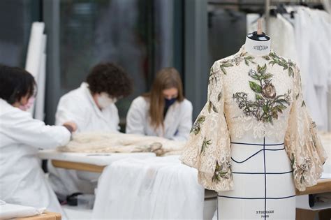 haute couture dior atelier button|The Ateliers .